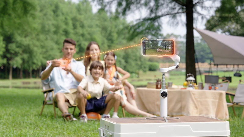 Insta360 Flow 2 手機穩定器｜副螢幕遙控｜先創國際
